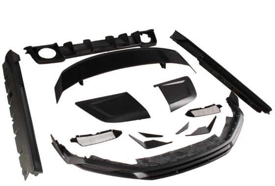 Audi R8 Body Kit PK Dry Carbon Body Kits Side Skirts Rear Diffuser Spoiler