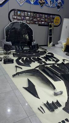 Mansor Style Carbon Fiber Body Kit Lamborghini Urus Front And Rear Bumper Spoiler Hood