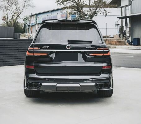 2023-2025 BMW X7 Body Kit FD Style Body Kit Carbon Front Lip Skirt Rear Diffuser