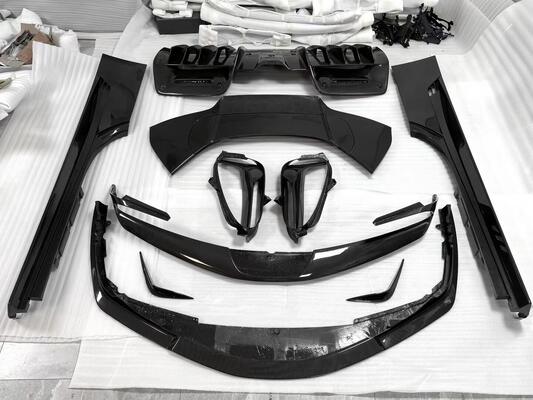 RYTF Style Carbon Fiber Body Kit Ferrari SF90 Side Skirts Rear Diffuser Body Kit